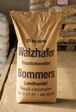 Ein 25 kg Sack Einzelfuttermittel mit der Sorte Walzhafer